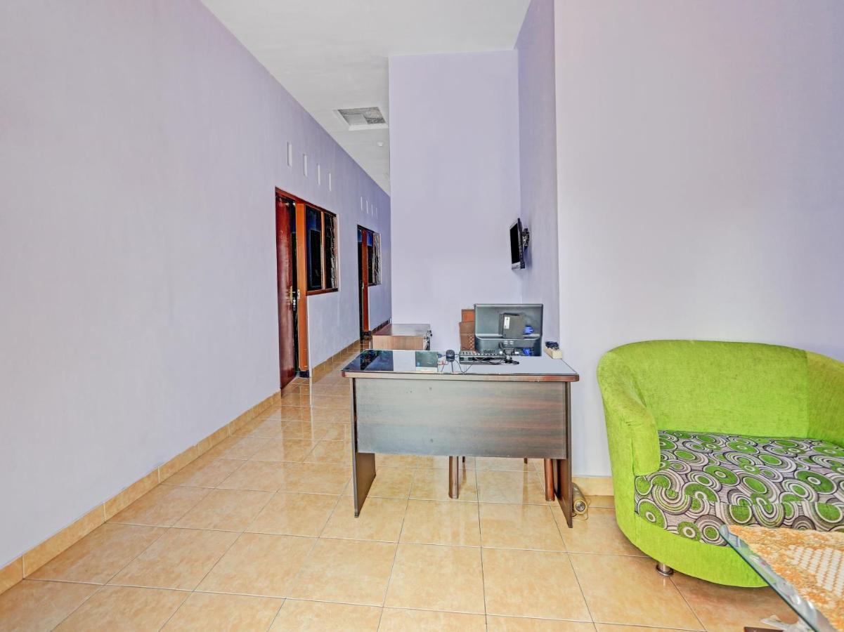 Hotel Oyo 90344 Wijayanti Banyuwangi  Exterior foto