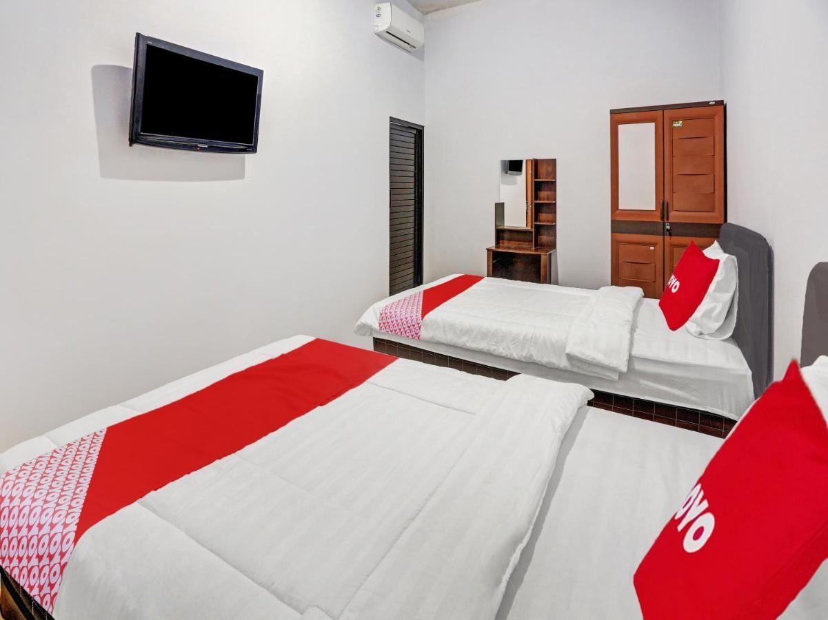 Hotel Oyo 90344 Wijayanti Banyuwangi  Exterior foto