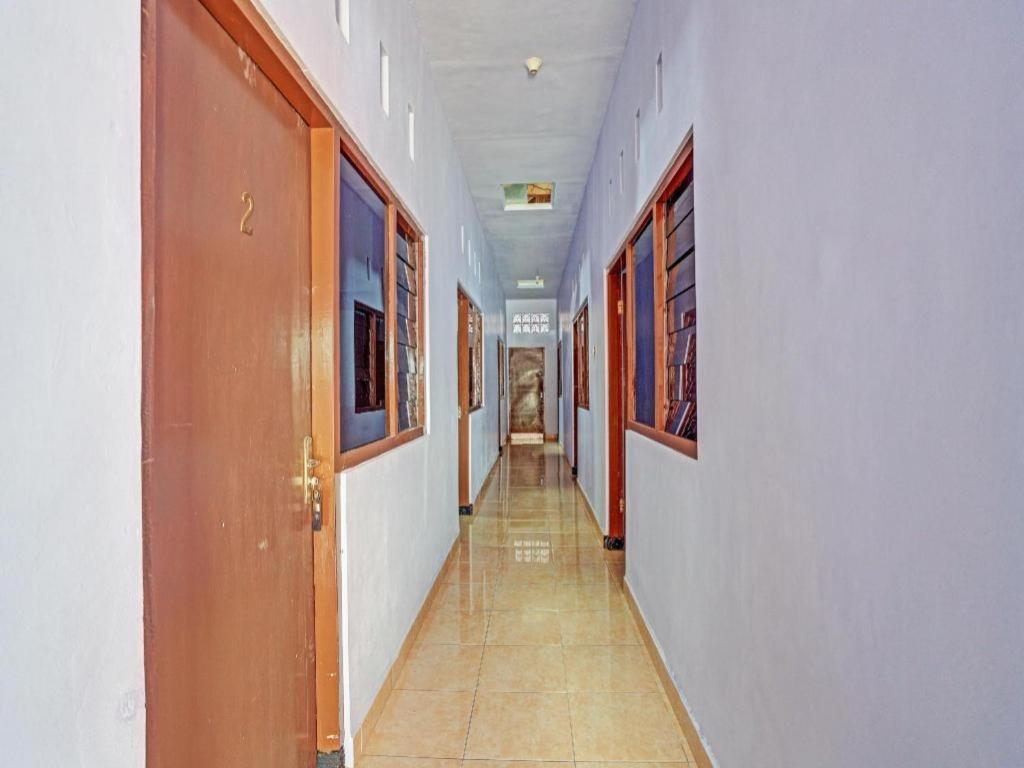 Hotel Oyo 90344 Wijayanti Banyuwangi  Exterior foto